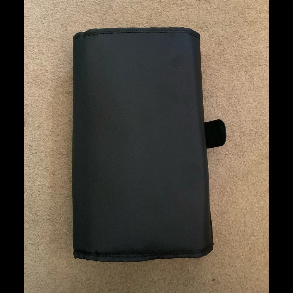 NWT Makeup and Shower Organizer
